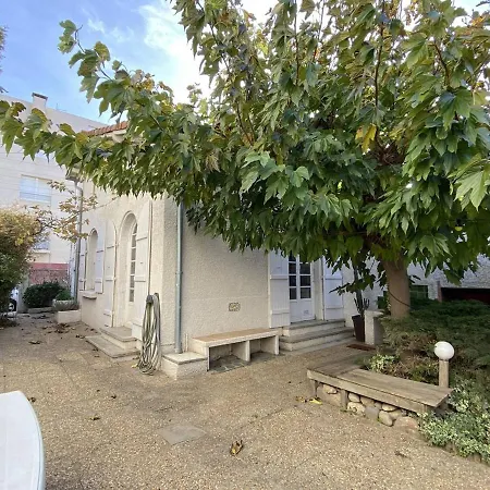 Pieds Dans L'eau Avec Terrasse, 4 Adultes Et 3 Enfants, - Fr-1-750-29